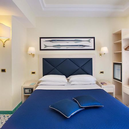 Hotel Del Mare Сорренто Номер фото