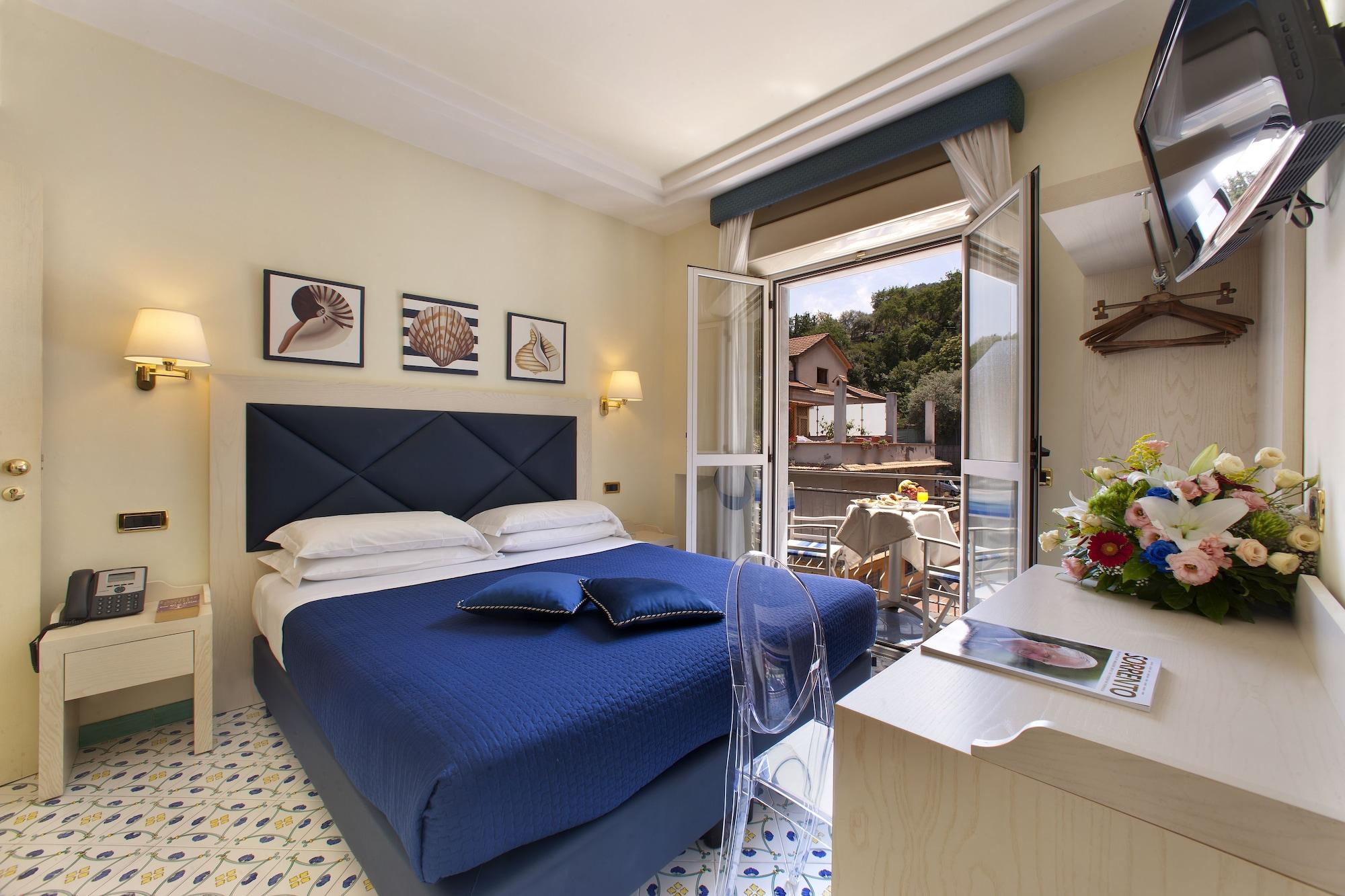 Hotel Del Mare Сорренто Экстерьер фото