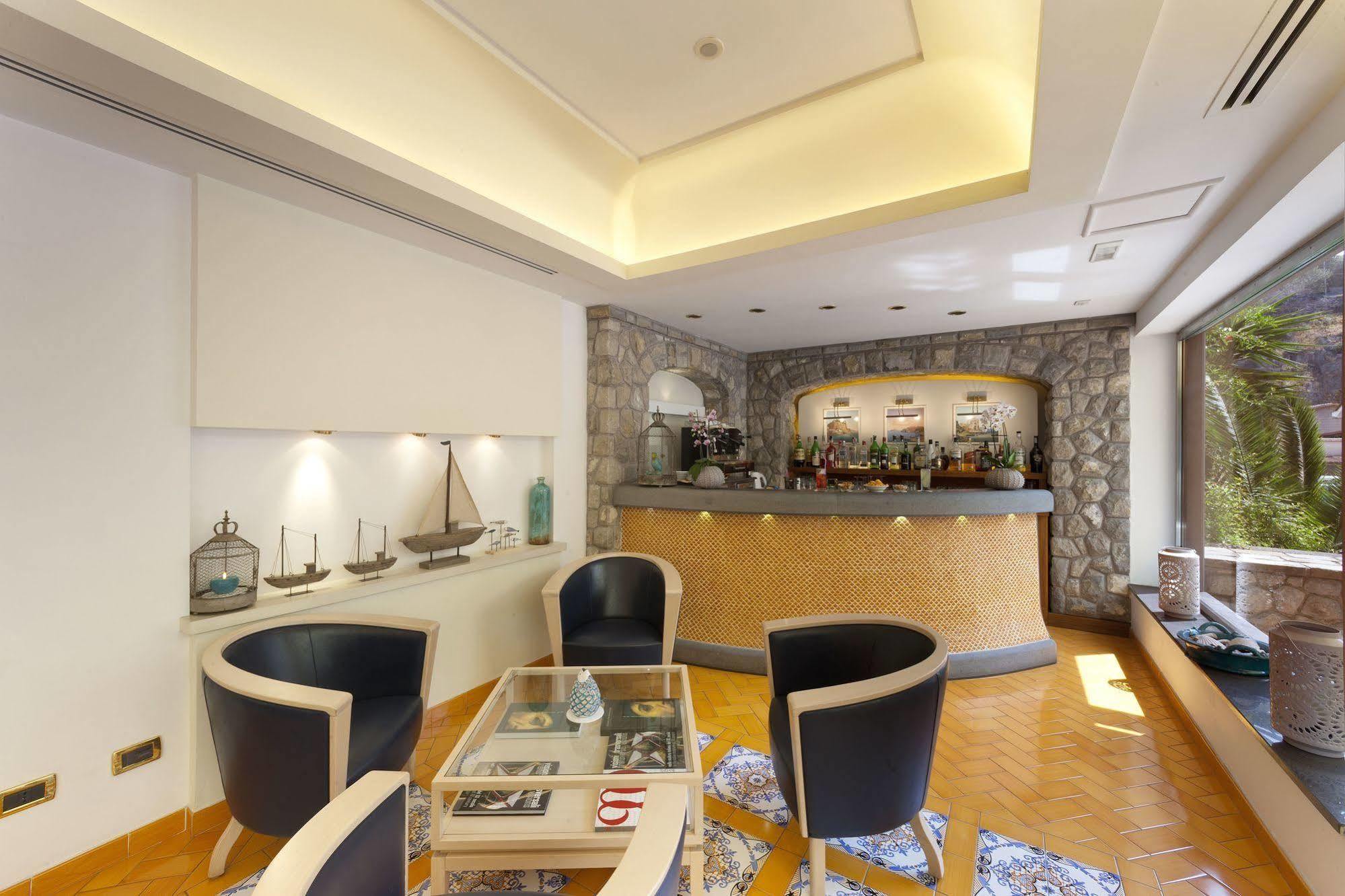 Hotel Del Mare Сорренто Экстерьер фото